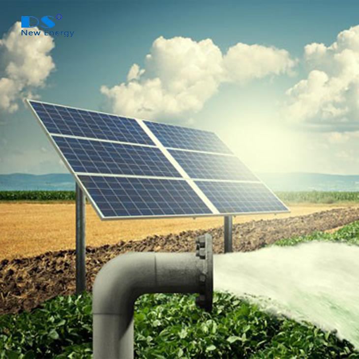 14,6kW solární panel napájený 7,5kW čerpadlem pro splnění obecních potřeb