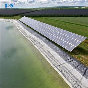 43,2 kW solárního zavlažovacího systému pro zemědělství poháněného vodním čerpadlem o výkonu 27,5 kW